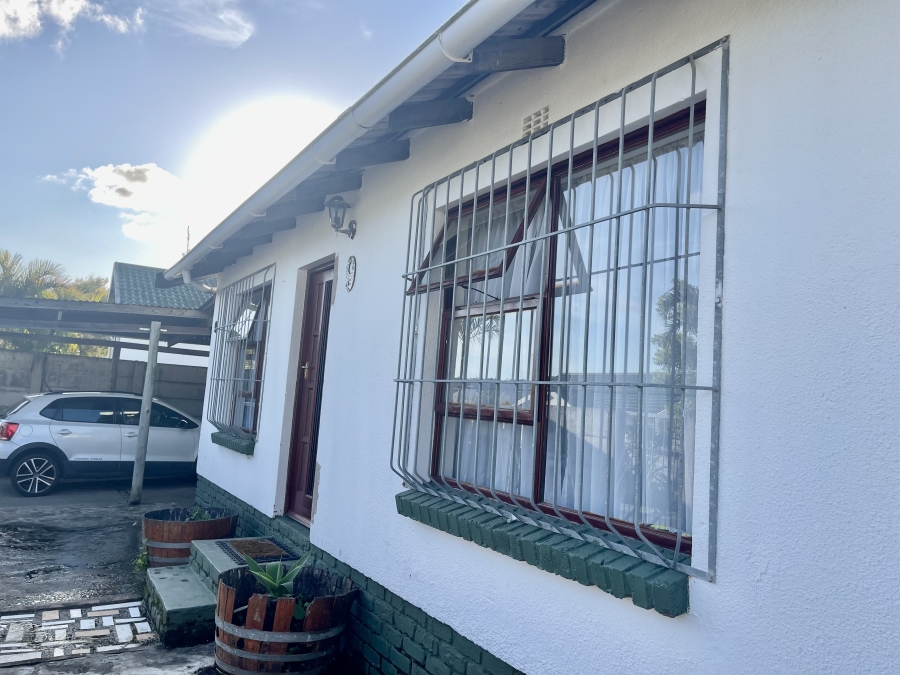 2 Bedroom Property for Sale in Nahoon Valley Park Eastern Cape